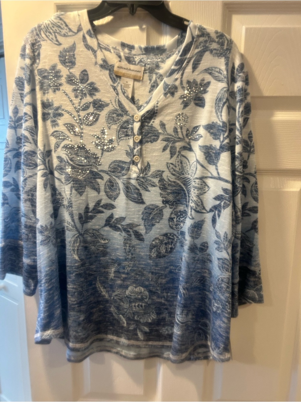 NWT Sz 2x Alfred Dunner out of the blue floral top